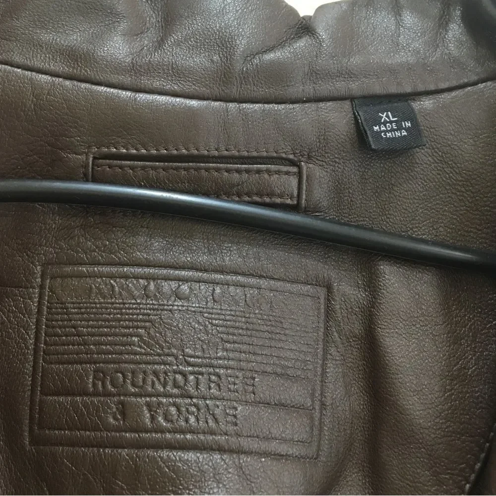 ROUNDTREE‎ AND YORKE BLAZER IN BROWN LEATHER
